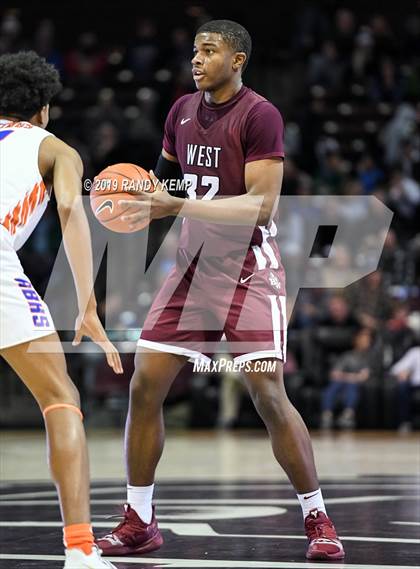 Thumbnail 2 in Belleville West vs Rainier Beach (Bass Pro Shop Tournament of Champions) photogallery.