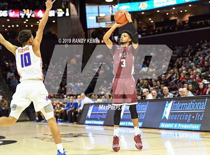 Thumbnail 3 in Belleville West vs Rainier Beach (Bass Pro Shop Tournament of Champions) photogallery.