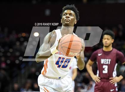 Thumbnail 1 in Belleville West vs Rainier Beach (Bass Pro Shop Tournament of Champions) photogallery.