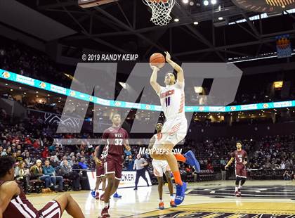 Thumbnail 1 in Belleville West vs Rainier Beach (Bass Pro Shop Tournament of Champions) photogallery.