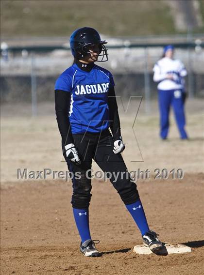Thumbnail 1 in Nolan Catholic vs. Summit photogallery.