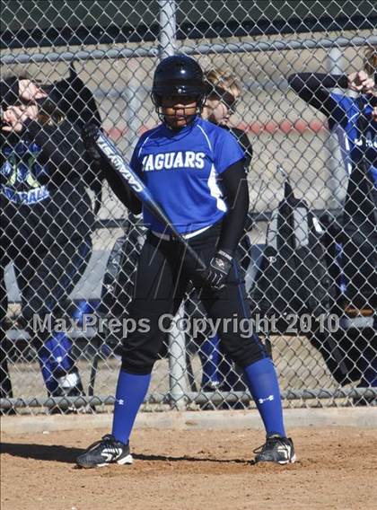 Thumbnail 1 in Nolan Catholic vs. Summit photogallery.