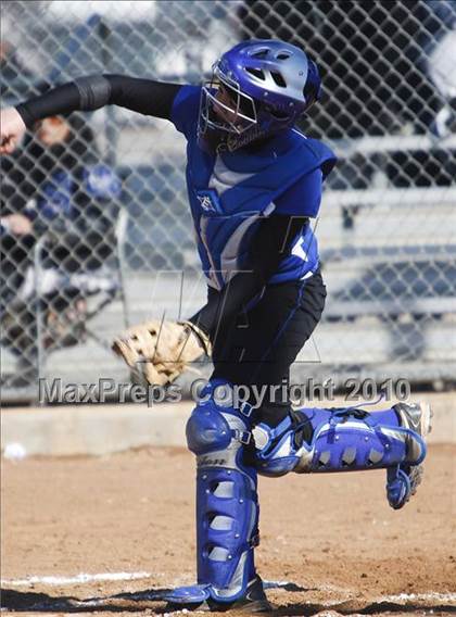 Thumbnail 2 in Nolan Catholic vs. Summit photogallery.