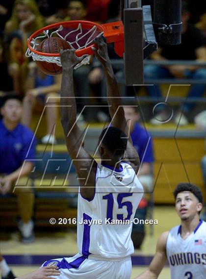 Thumbnail 3 in St. John Bosco @. Valencia (D3 Playoff) photogallery.