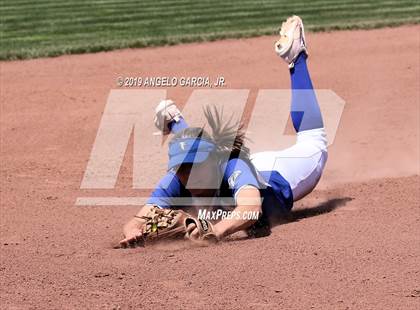 Thumbnail 1 in Heritage vs Foothill (CIF NCS D1 Final) photogallery.