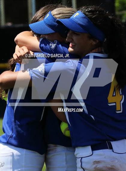 Thumbnail 1 in Heritage vs Foothill (CIF NCS D1 Final) photogallery.