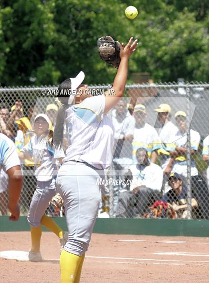Thumbnail 1 in Heritage vs Foothill (CIF NCS D1 Final) photogallery.