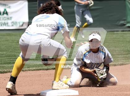 Thumbnail 1 in Heritage vs Foothill (CIF NCS D1 Final) photogallery.