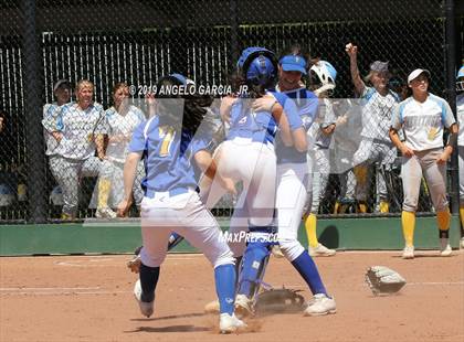 Thumbnail 1 in Heritage vs Foothill (CIF NCS D1 Final) photogallery.