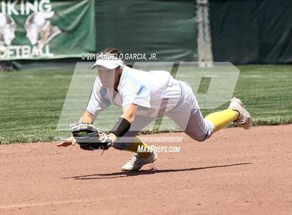 Thumbnail 1 in Heritage vs Foothill (CIF NCS D1 Final) photogallery.