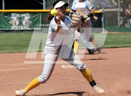 Thumbnail 1 in Heritage vs Foothill (CIF NCS D1 Final) photogallery.