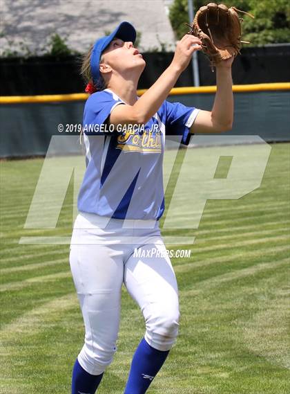 Thumbnail 1 in Heritage vs Foothill (CIF NCS D1 Final) photogallery.