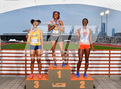 Thumbnail 3 in UIL 6A Track & Field Final (Awards) photogallery.