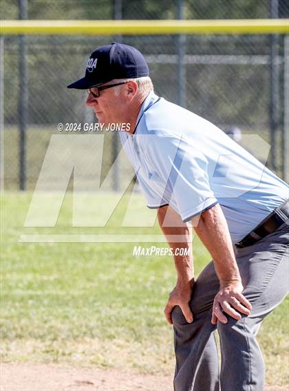 Thumbnail 2 in Gregori vs. Whitney (CIF SJS D1 Semifinal) photogallery.