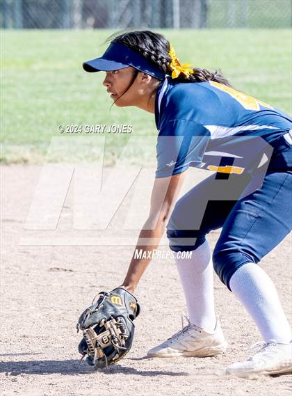 Thumbnail 2 in Gregori vs. Whitney (CIF SJS D1 Semifinal) photogallery.