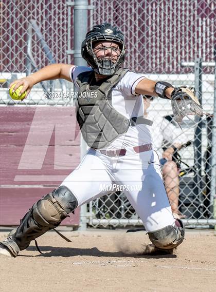 Thumbnail 1 in Gregori vs. Whitney (CIF SJS D1 Semifinal) photogallery.