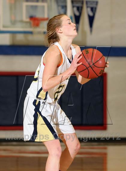 Thumbnail 2 in Del Campo vs. Nevada Union (Christian Brothers Holiday Classic) photogallery.