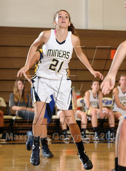 Thumbnail 3 in Del Campo vs. Nevada Union (Christian Brothers Holiday Classic) photogallery.