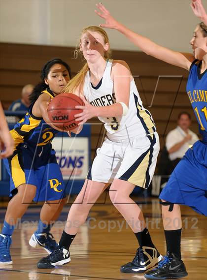 Thumbnail 3 in Del Campo vs. Nevada Union (Christian Brothers Holiday Classic) photogallery.