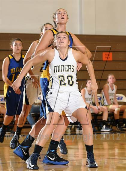 Thumbnail 3 in Del Campo vs. Nevada Union (Christian Brothers Holiday Classic) photogallery.
