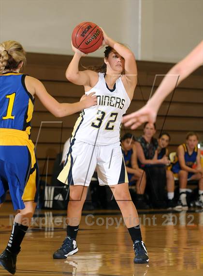 Thumbnail 3 in Del Campo vs. Nevada Union (Christian Brothers Holiday Classic) photogallery.