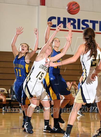 Thumbnail 3 in Del Campo vs. Nevada Union (Christian Brothers Holiday Classic) photogallery.