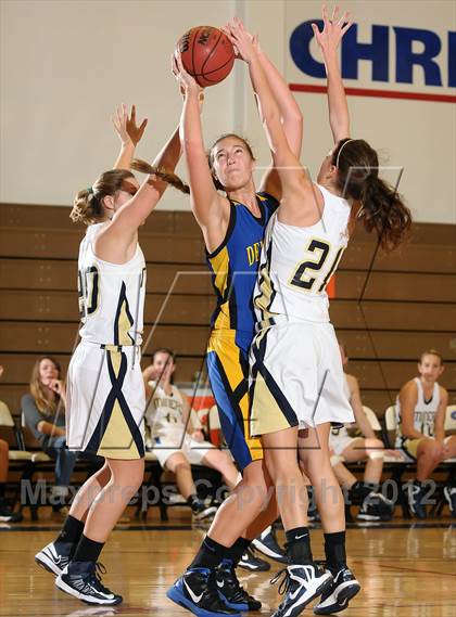 Thumbnail 3 in Del Campo vs. Nevada Union (Christian Brothers Holiday Classic) photogallery.