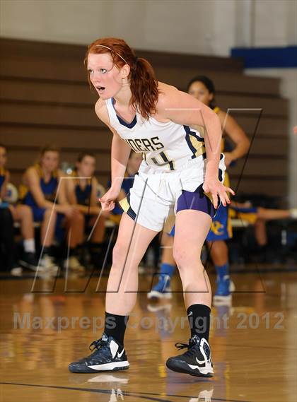 Thumbnail 3 in Del Campo vs. Nevada Union (Christian Brothers Holiday Classic) photogallery.