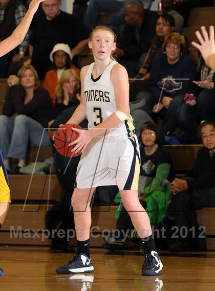 Thumbnail 3 in Del Campo vs. Nevada Union (Christian Brothers Holiday Classic) photogallery.