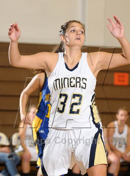 Thumbnail 1 in Del Campo vs. Nevada Union (Christian Brothers Holiday Classic) photogallery.