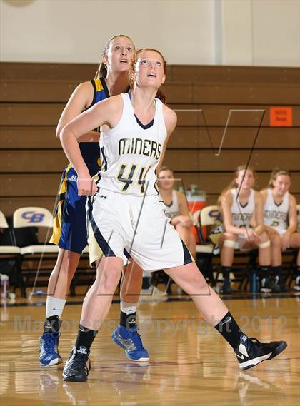 Thumbnail 2 in Del Campo vs. Nevada Union (Christian Brothers Holiday Classic) photogallery.