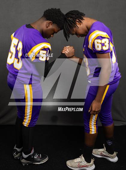 Thumbnail 2 in DeSoto Central (Team & Individual) photogallery.