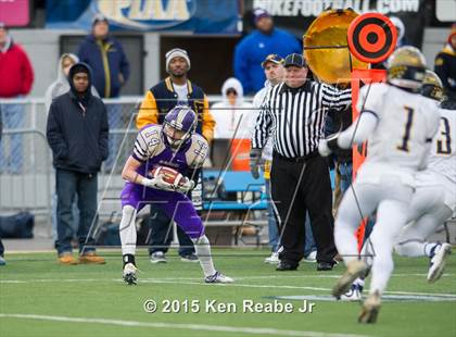 Thumbnail 2 in Bishop Guilfoyle vs. Farrell (PIAA Class A Final) photogallery.