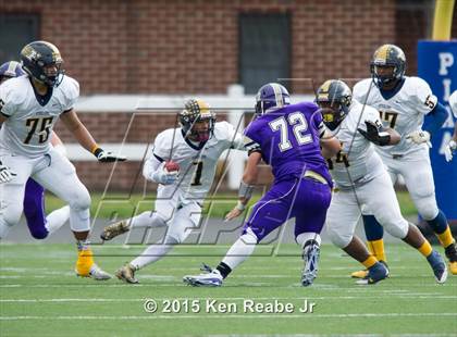 Thumbnail 3 in Bishop Guilfoyle vs. Farrell (PIAA Class A Final) photogallery.