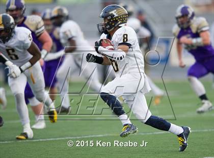 Thumbnail 3 in Bishop Guilfoyle vs. Farrell (PIAA Class A Final) photogallery.