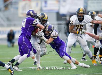 Thumbnail 2 in Bishop Guilfoyle vs. Farrell (PIAA Class A Final) photogallery.