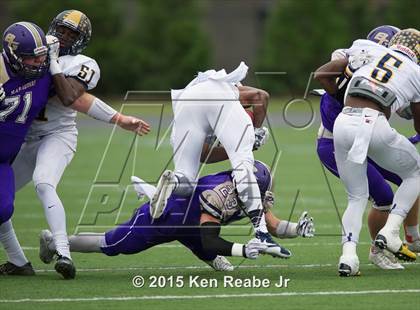 Thumbnail 2 in Bishop Guilfoyle vs. Farrell (PIAA Class A Final) photogallery.