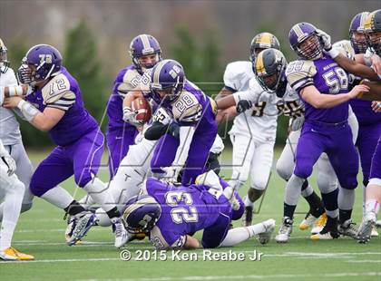 Thumbnail 2 in Bishop Guilfoyle vs. Farrell (PIAA Class A Final) photogallery.