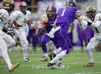 Thumbnail 3 in Bishop Guilfoyle vs. Farrell (PIAA Class A Final) photogallery.
