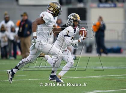 Thumbnail 1 in Bishop Guilfoyle vs. Farrell (PIAA Class A Final) photogallery.