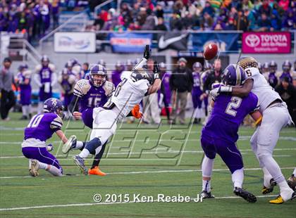 Thumbnail 2 in Bishop Guilfoyle vs. Farrell (PIAA Class A Final) photogallery.