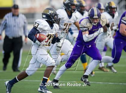 Thumbnail 2 in Bishop Guilfoyle vs. Farrell (PIAA Class A Final) photogallery.