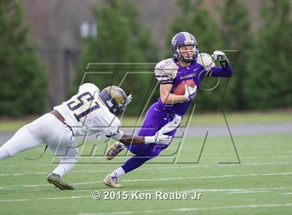 Thumbnail 3 in Bishop Guilfoyle vs. Farrell (PIAA Class A Final) photogallery.