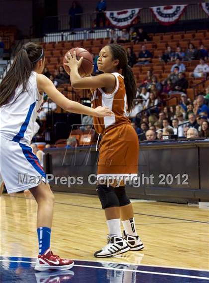Thumbnail 1 in Capital Prep vs. Coginchaug (CIAC Class S Final) photogallery.