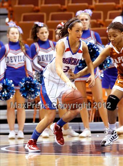 Thumbnail 3 in Capital Prep vs. Coginchaug (CIAC Class S Final) photogallery.
