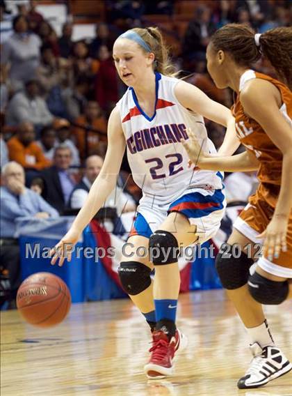 Thumbnail 3 in Capital Prep vs. Coginchaug (CIAC Class S Final) photogallery.