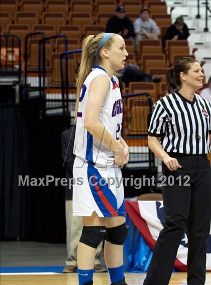 Thumbnail 1 in Capital Prep vs. Coginchaug (CIAC Class S Final) photogallery.