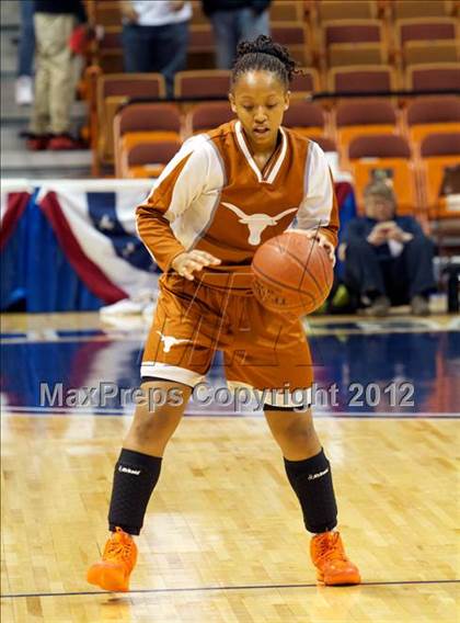 Thumbnail 3 in Capital Prep vs. Coginchaug (CIAC Class S Final) photogallery.