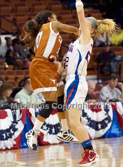 Thumbnail 1 in Capital Prep vs. Coginchaug (CIAC Class S Final) photogallery.