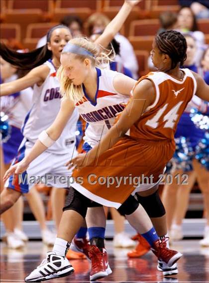 Thumbnail 3 in Capital Prep vs. Coginchaug (CIAC Class S Final) photogallery.